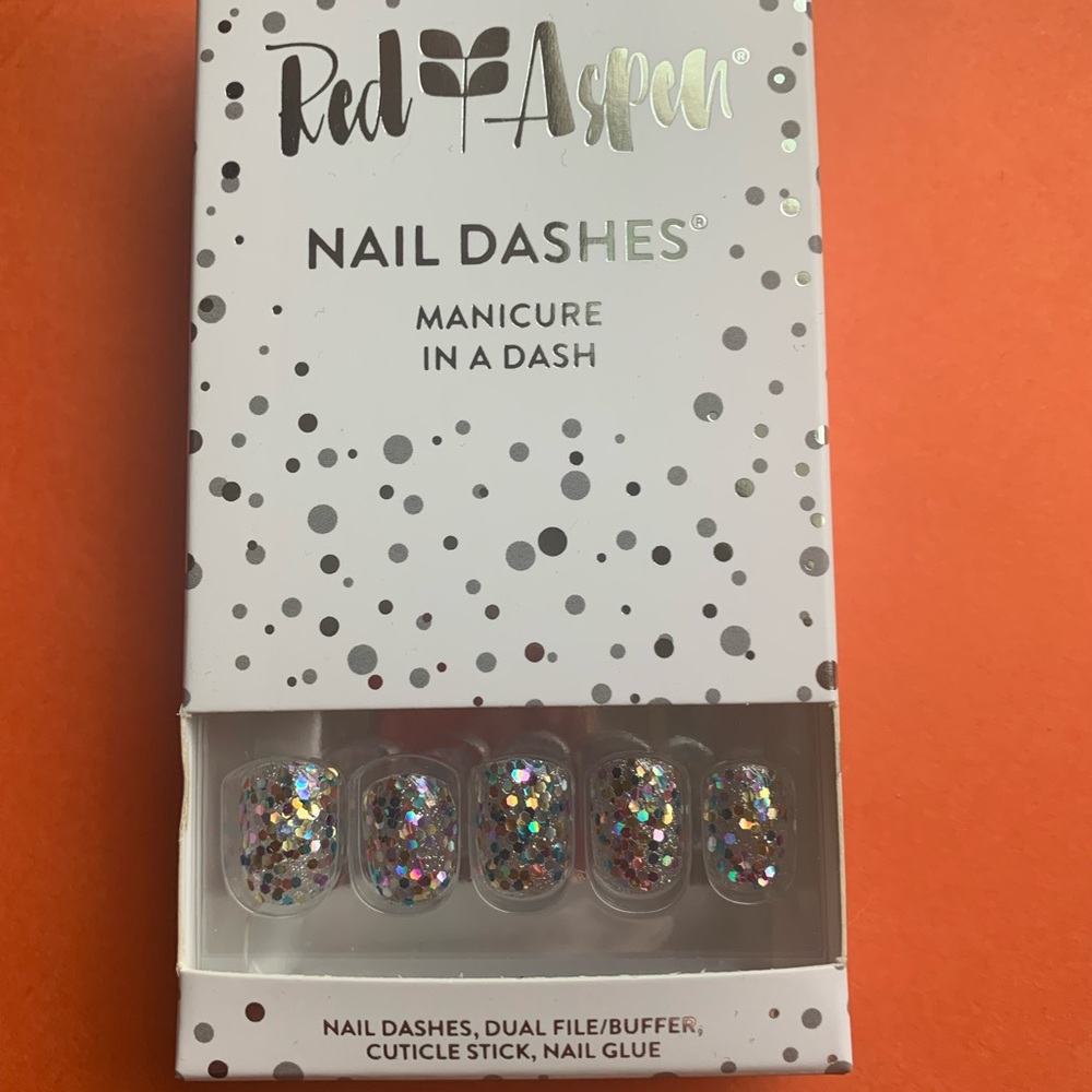 Red Aspen Nails